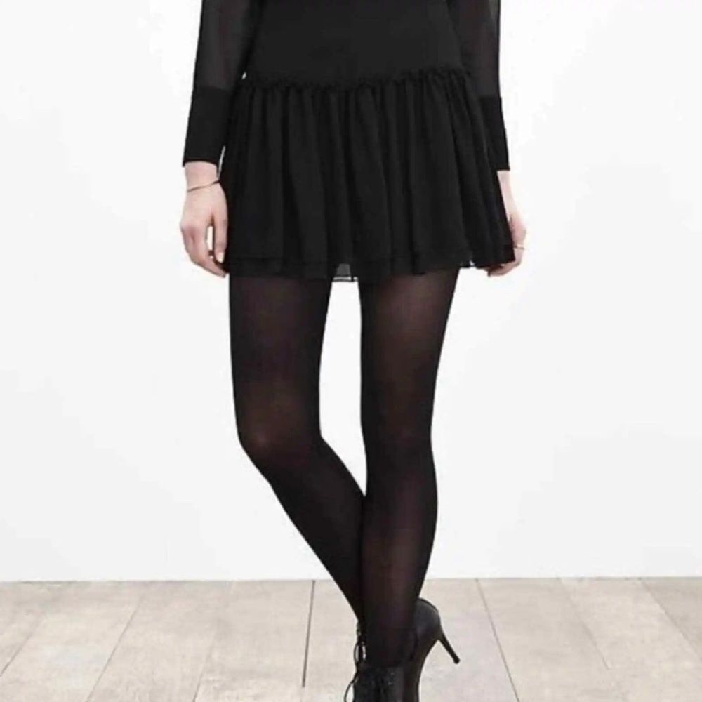 Banana Republic shirred drop waist skirt, size 4, black, lined, side zipper
